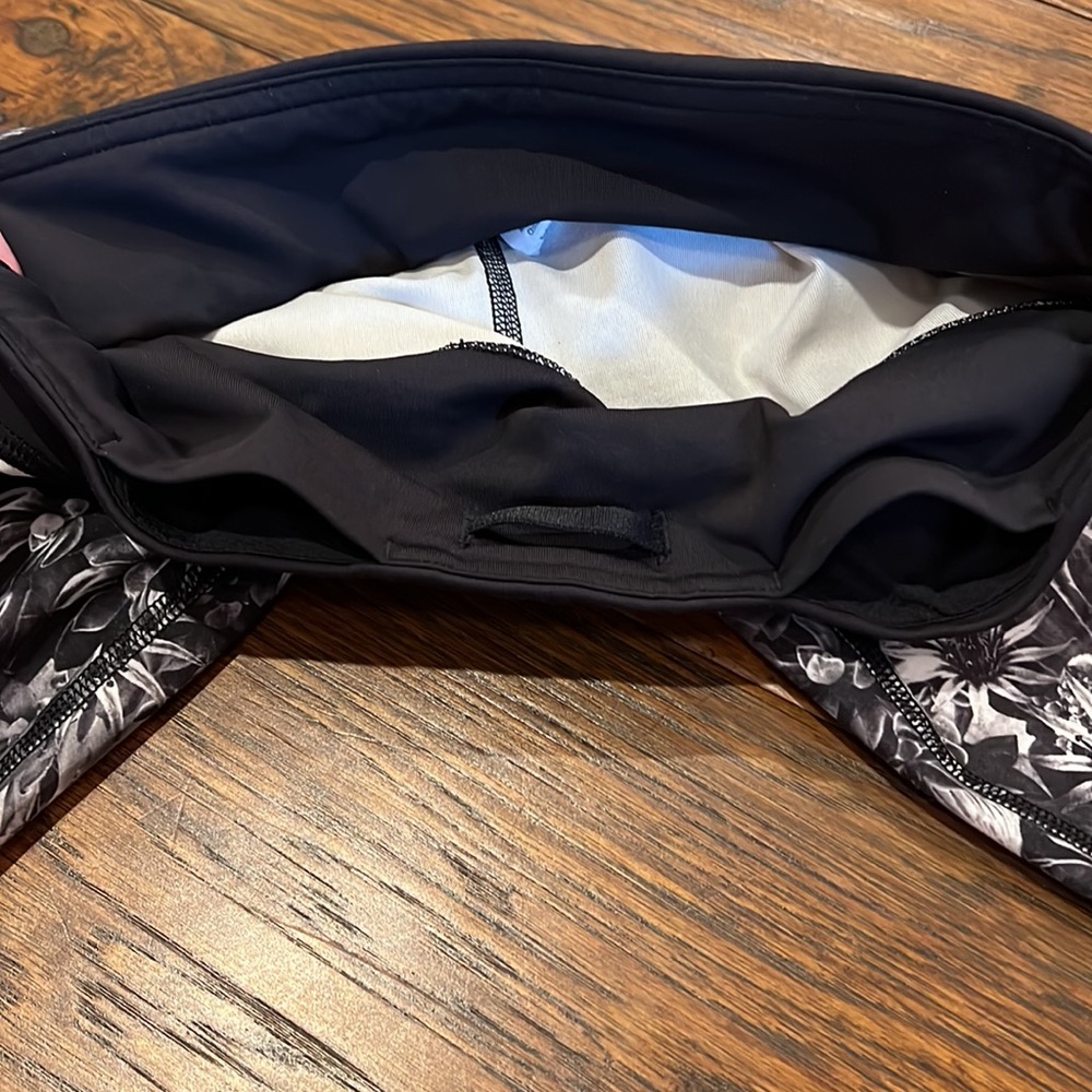 Lululemon Floral Leggings - Picture 3 of 5